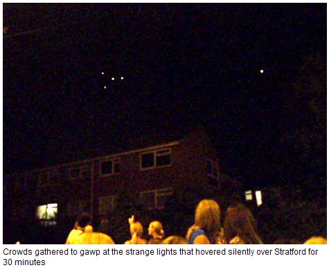 UFOs over England. The strange episode started just after 10.30pm, 